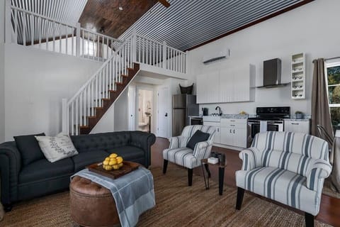 large living + kitchen space.