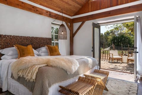 luxurious king bed.