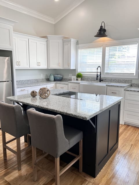 Kitchen with island