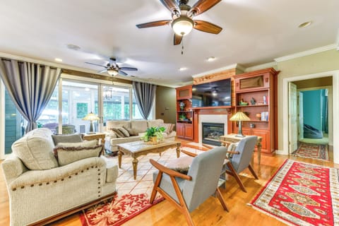 Sherrills Ford Vacation Rental | 4BR | 3.5BA | 3 Steps Required For Access