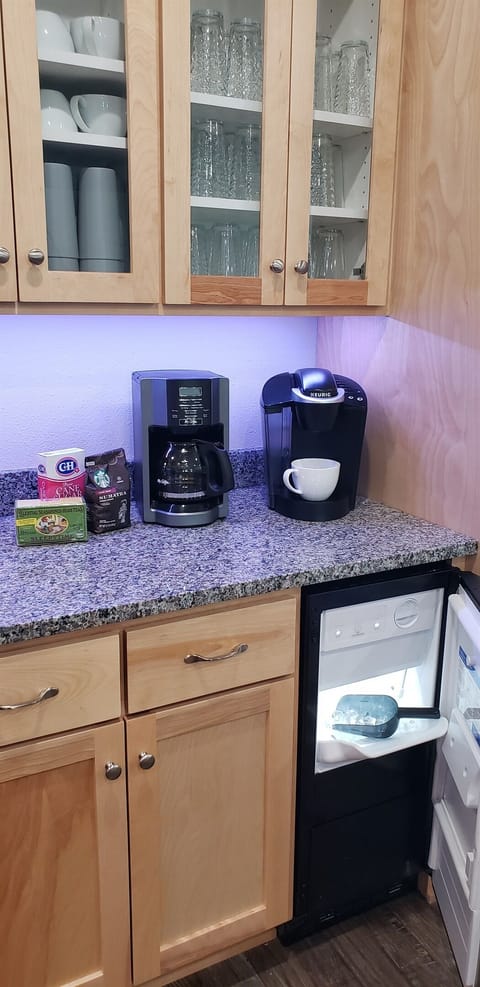Keep your drink cool with the Ice machine and start your day off right with coffee pots or keurig