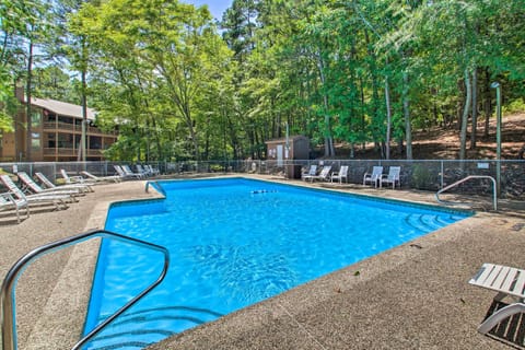 Resort Amenities | Single-Story Home | Central Air Conditioning