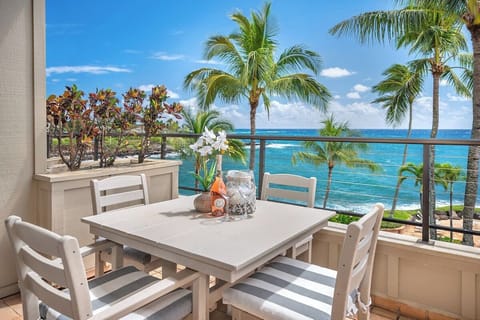 Whalers Cove 231 View Turtles, Dolphins and Whales