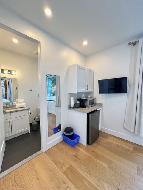 Kitchenette and bathroom