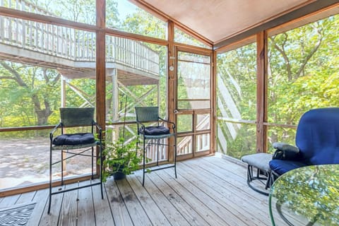 Screened in porch. 