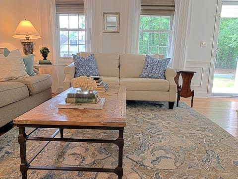 Comfortable living room for the entire family!