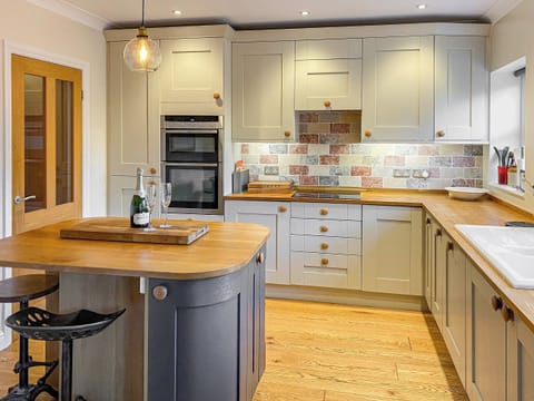 Well equipped kitchen | Hendricks Cottage, West Witton, near Leyburn