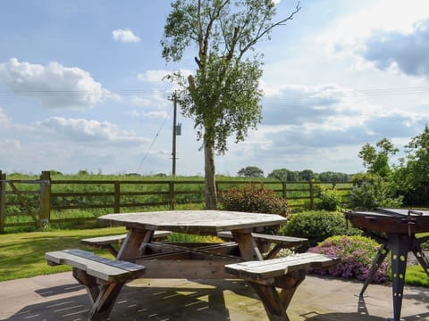 Garden | Tudor House, Portington