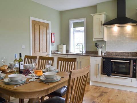 Kitchen/diner | Tudor House, Portington
