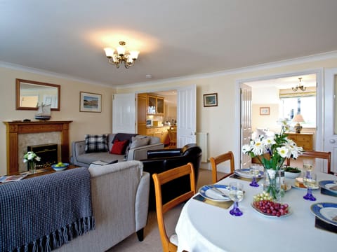 Living room/dining room | 52 Moorings Reach - Moorings Reach, Brixham
