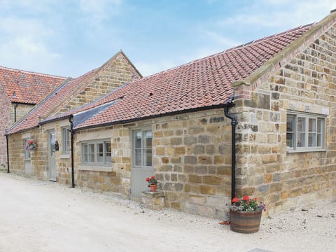 Exterior | Scalby Lodge - The Barn, Scalby, Scarborough