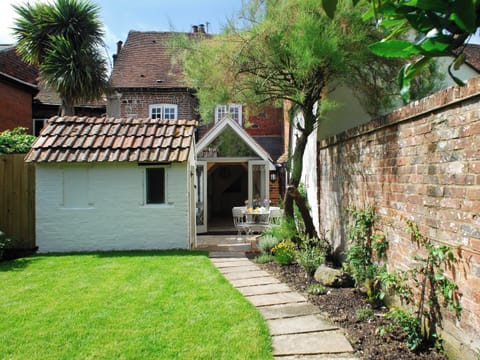 Exterior | Pemberly, Winchester