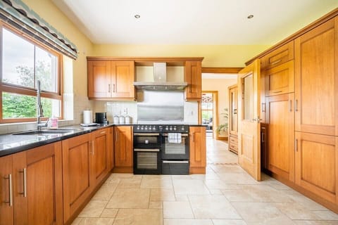 Kitchen to Dining Area