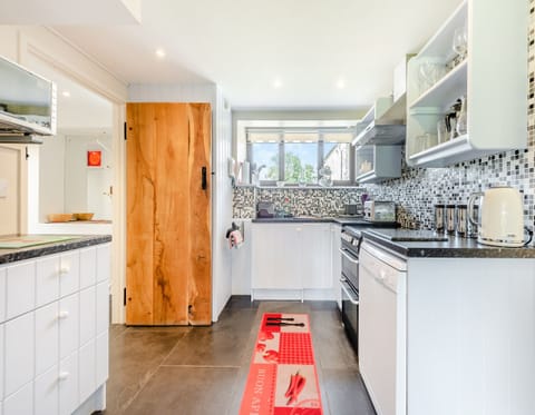 Kitchen | Rhandir Long House - Cennen Cottages at Rhandir Farm, Trapp, near Llandeilo