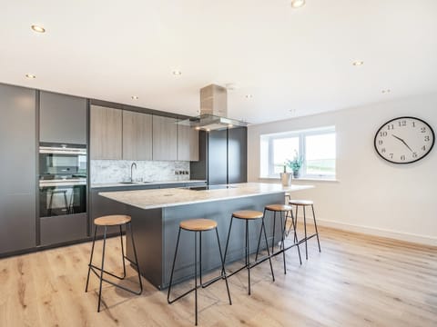Kitchen/diner | Hazelgrove Lodge Barn, Laneshawbridge