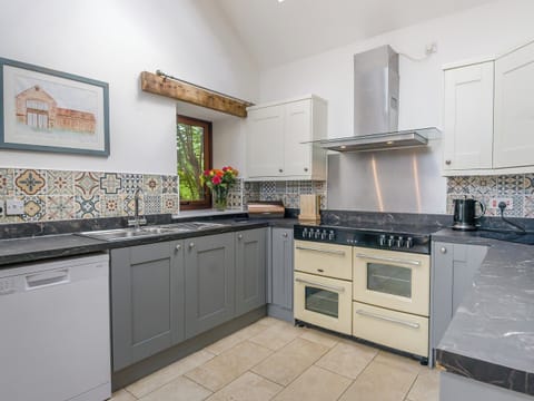 Kitchen | Willow Barn - Beech Farm Barns, Neatishead, near Norwich