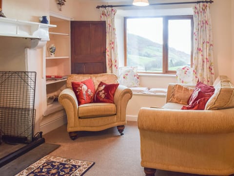 Cosy living room | Oak Cottage - Round Hill Farm, Kirkstone near Ambleside
