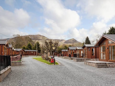 Situated amongst similar cabin-style properties | Thistle Lodge, Auchterarder
