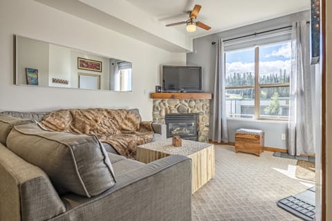 The Perfect Spot for your Family and Friends for your Winter Or Summer Vacation.