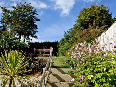 Garden | Thatcher’s Rock Heights, Torquay