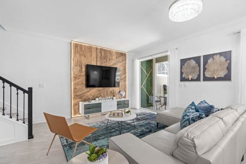 Spacious Living Area for Relaxing