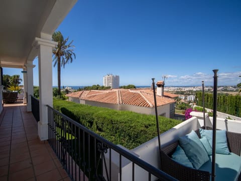 Sky, Plant, Building, Shade, Interior Design, House, Tree, Condominium, Leisure, Wall