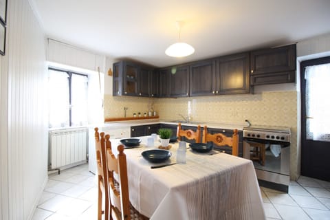 Indipendent Kitchen Thee-Room Apartment The Marmot - Solo Affitti Brevi