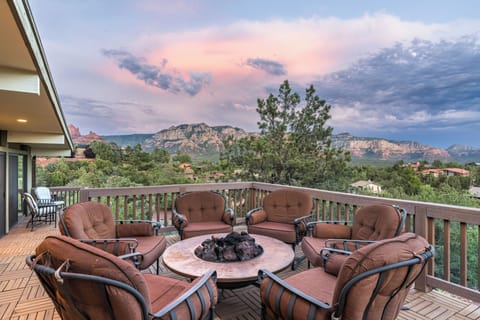 Welcome to Manzanita by PORTER! Perched on its own hilltop, this 2,600 sq. ft. home offers almost 360-degree Red Rocks views from two balconies.