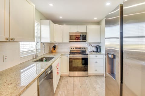 Kitchen | Coffee Maker | Toaster