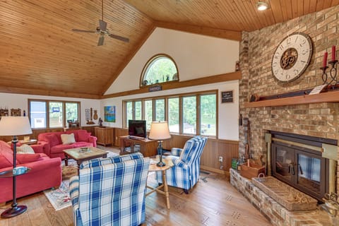 Three Rivers Vacation Rental | 4BR | 4BA | 3,200 Sq Ft | Stairs Required