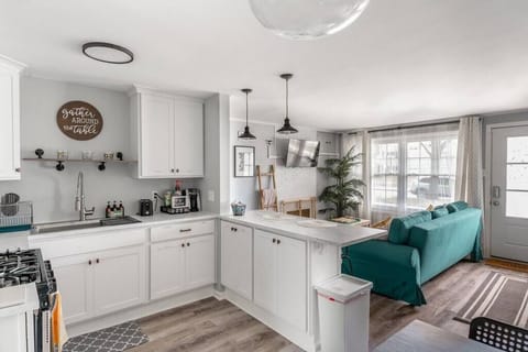 6e512a68 61b0 400d 87a3 6b9547f1891d