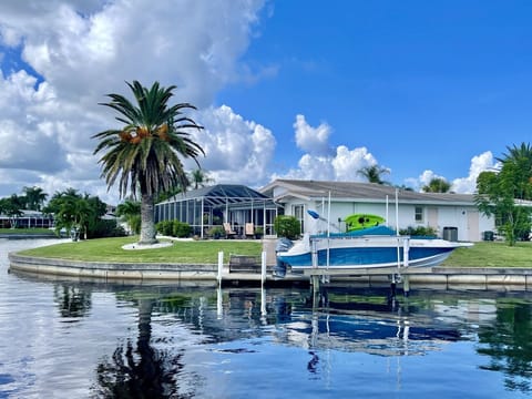 “Slice of Paradise”…176ft of sea wall to Fish!