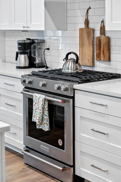 Mimosa Manor Kitchen