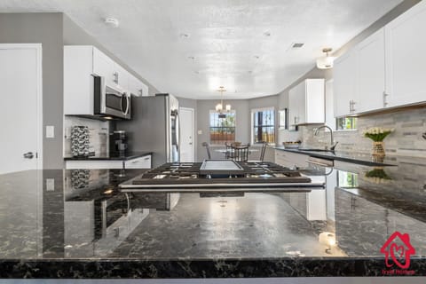 Very well equipped kitchen