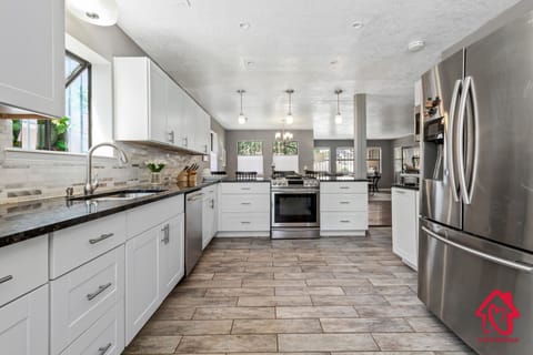 Beautiful fully stocked gourmet kitchen