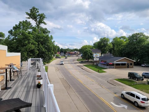 Be sure to enjoy the roof top balcony, you can access it from the 2nd level. There is a grill down in the parking lot of anyone to use.