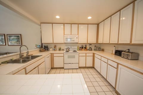 8d665f05-19a3-4e96-be0e-0778a4055573