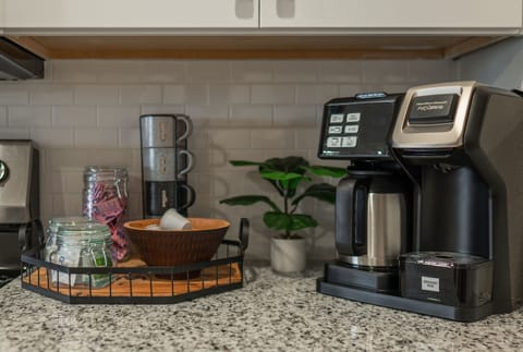 Coffee Bar: Pods, Sugar & Creamer