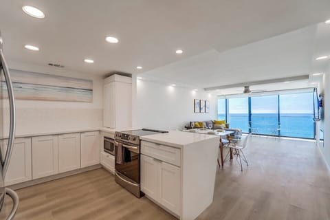 Spacious kitchen for meals at home with a stunning view!