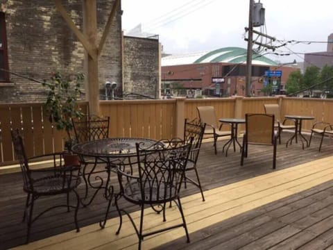 Patio overlooking Panther Arena and 1/2 block from Fiserv