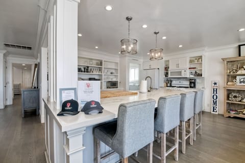 Breakfast bar seating for four