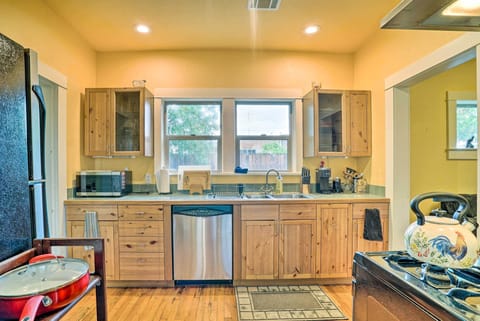 Kitchen | Dishwasher | Keurig Coffee Maker