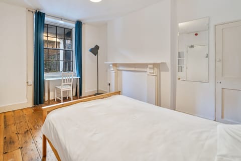 401 Large Double Room