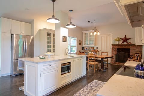 Kitchen and dining room 