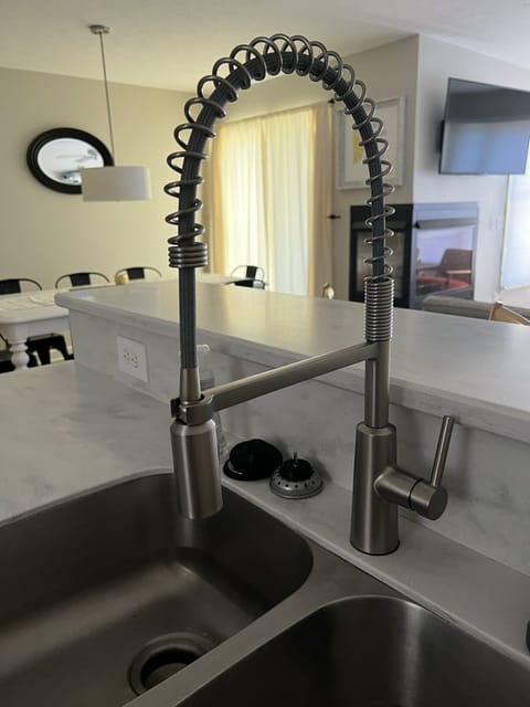 Brew a pot or single-serve Keurig.  Enjoy tea from the electric tea kettle. 