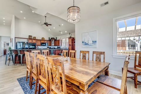 Top-Level Dining Room with Table (seats 12)