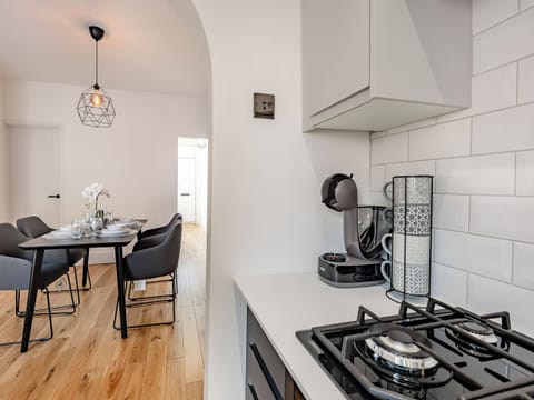 Kitchen | Ida’s Place - St Andrews Cottages, Lincoln