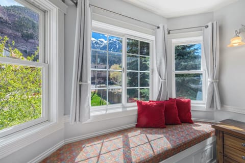 Cozy Reading Nook off of Guest Bedroom with King Bed