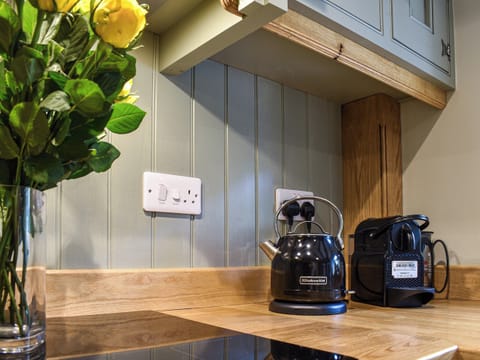 Kitchen | Johnsons Cottage - Johnsons Cottages, Taddington, near Buxton