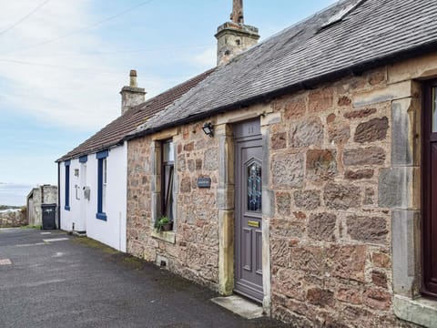 Exterior | Lightkeeper&rsquo;s Rest, Anstruther